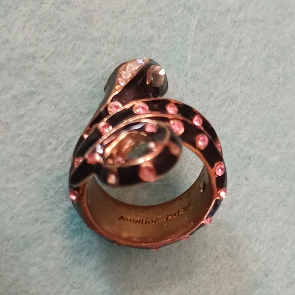 1 Early Betsey Johnson Ring, 2 Snakes Metal Snake Rings 1-1/4- 2in Long - Picture 8 of 14